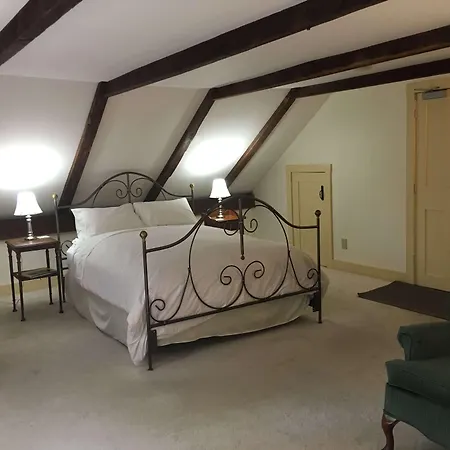 The Featherbed Inn & Nordic Spa-3